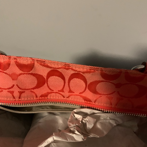 Coach Hand Bag - Picture 4 of 8